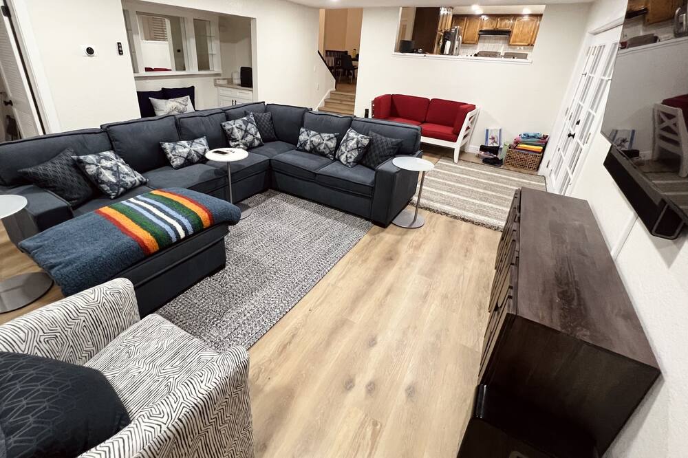 Photo of Livingroom in Upland