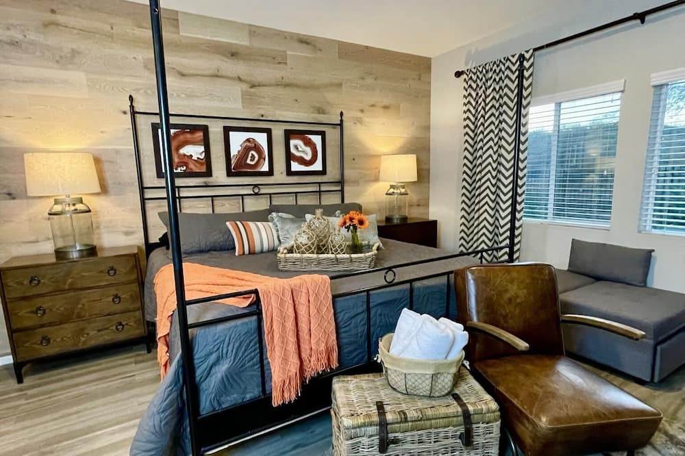 Photo of Bedroom in Jurupa Valley
