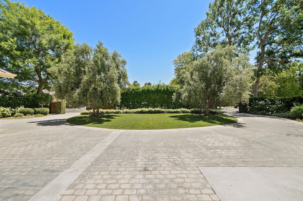 Photo of Outdoor in Northridge