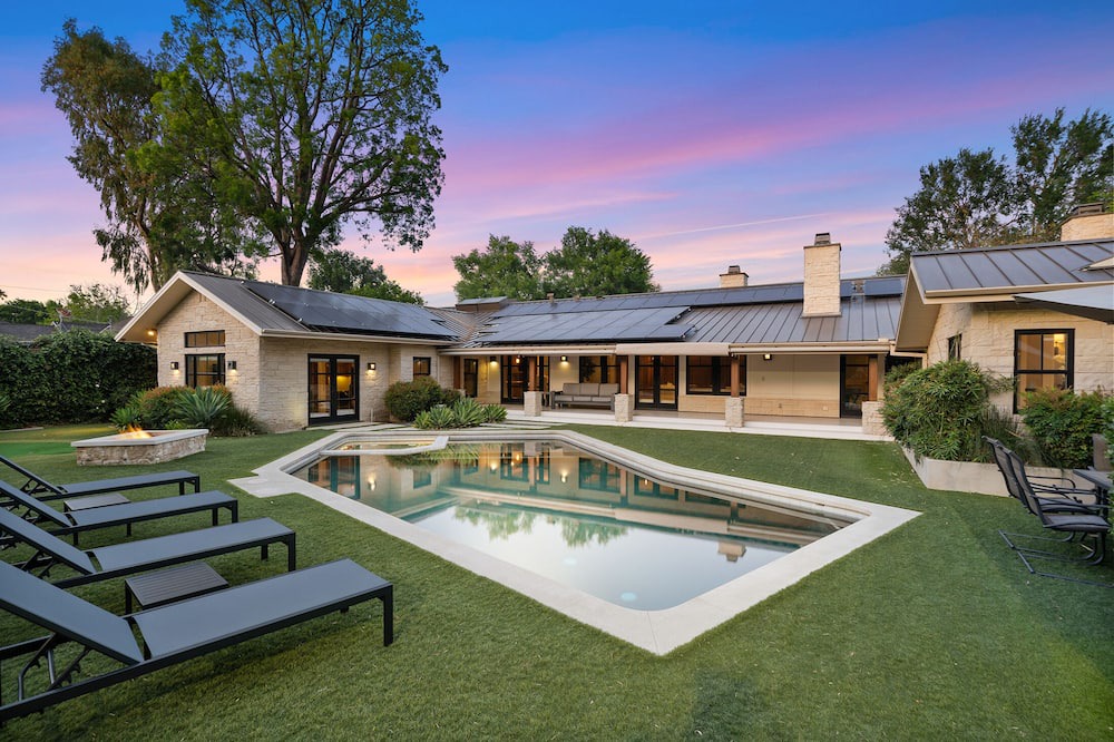Photo of Outdoor in Northridge