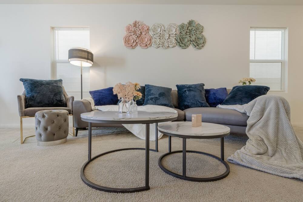 Photo of Livingroom in Upland