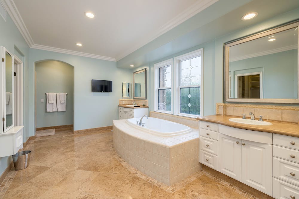Photo of Bathroom in Tustin