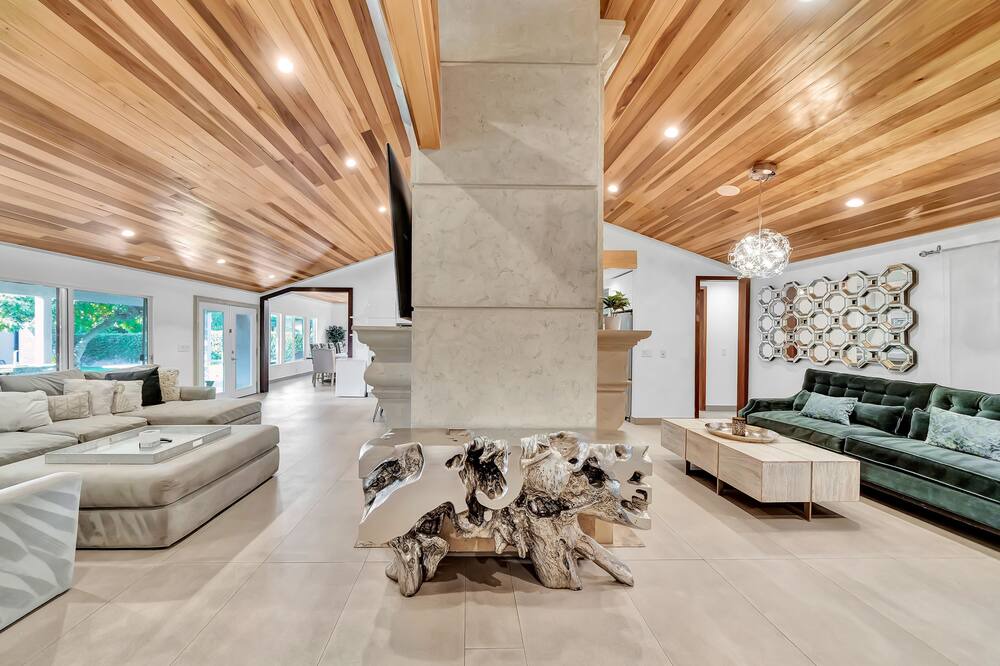 Photo of Kitchen in Valley Glen