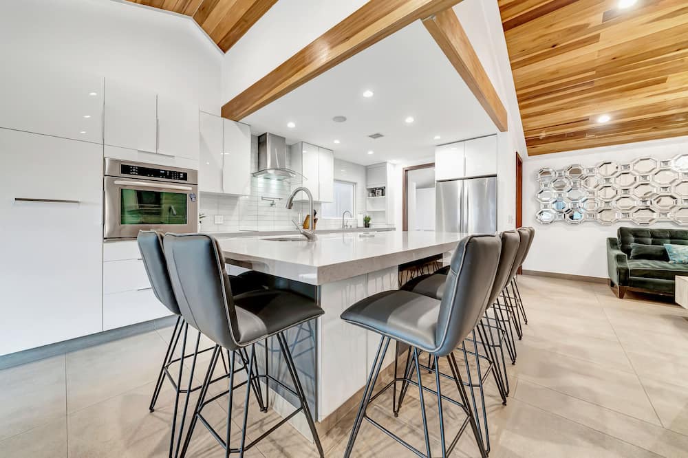 Photo of Kitchen in Valley Glen