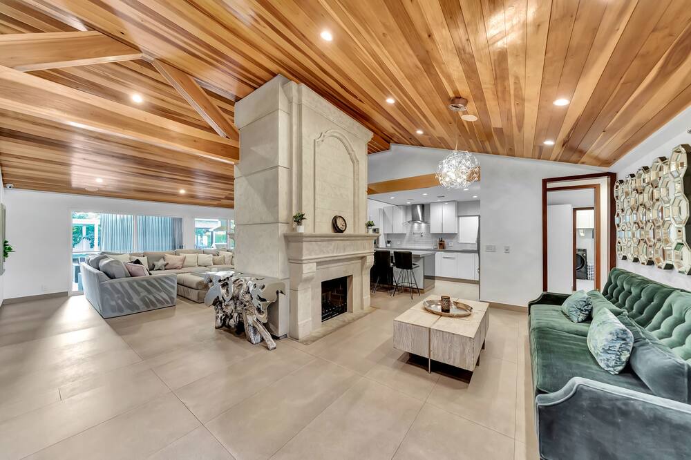 Photo of Kitchen in Valley Glen