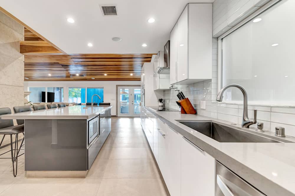 Photo of Kitchen in Valley Glen