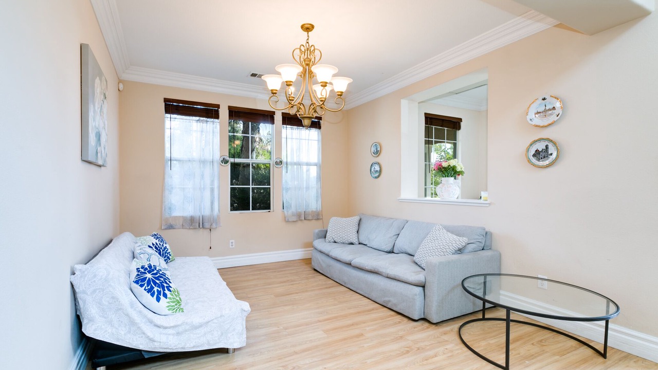 Photo of Livingroom in Chino