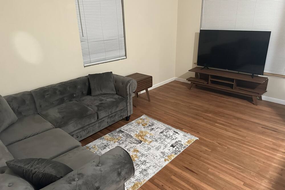 Photo of Livingroom in Oleander - Sunset