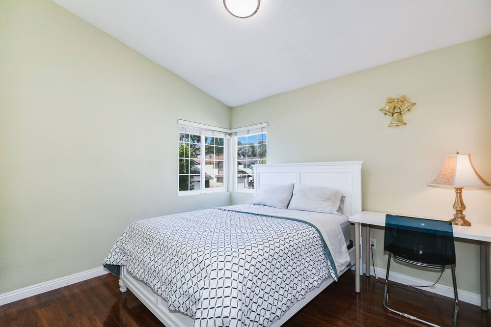 Photo of Bedroom in Chino Hills