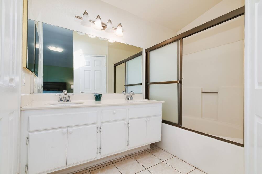 Photo of Bathroom in Chino Hills