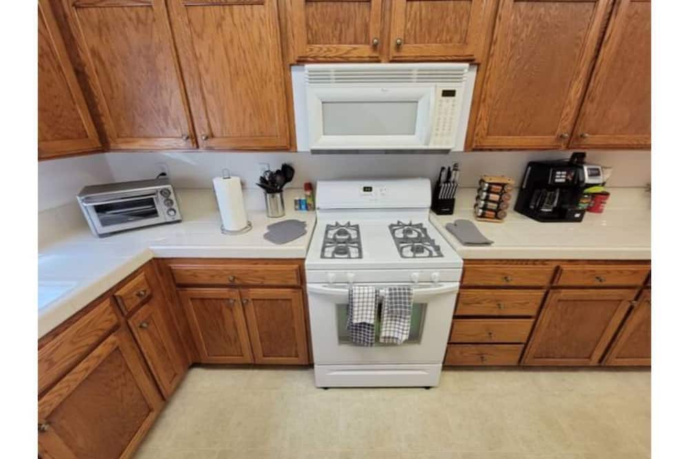 Photo of Kitchen in Fowler