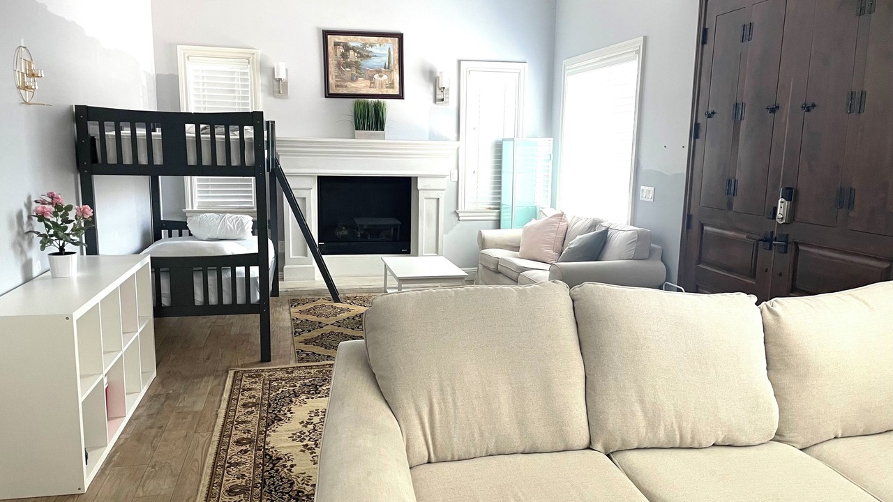 Photo of Livingroom in East San Gabriel