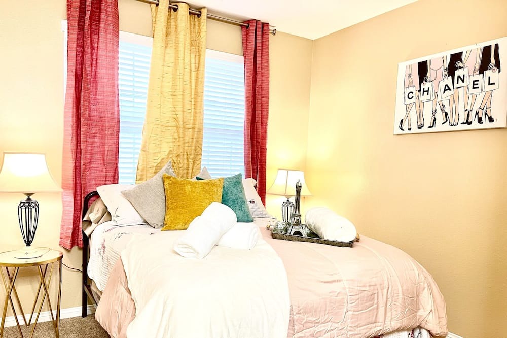 Photo of Bedroom in Riverside