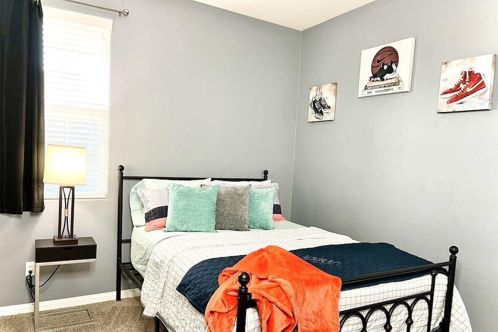 Photo of Bedroom in Riverside