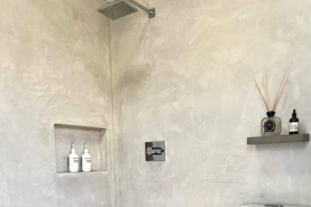 Photo of Bathroom in Pioneertown