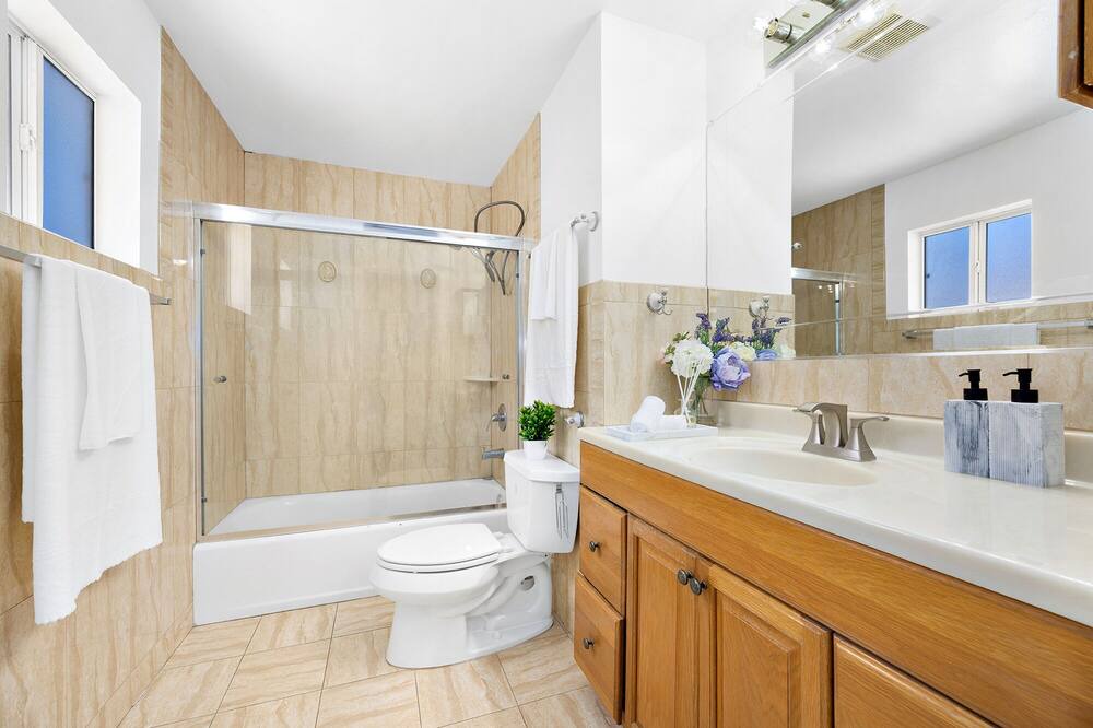 Photo of Bathroom in Alhambra