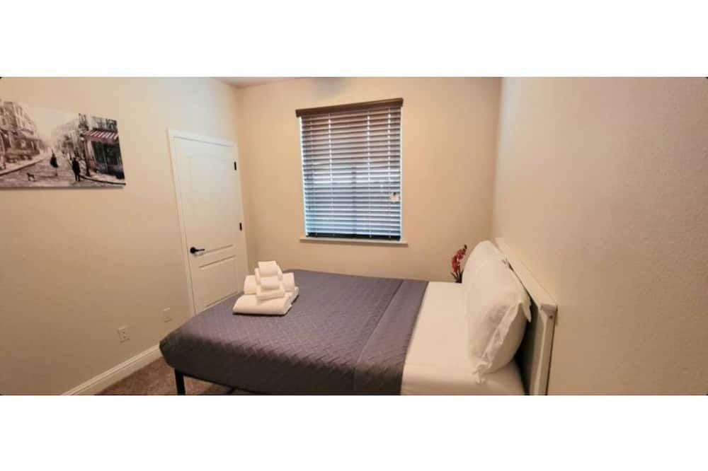 Photo of Bedroom in Roosevelt