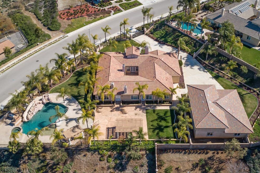 Photo of Outdoor in Alessandro Heights