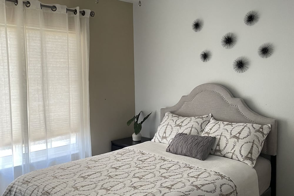 Photo of Bedroom in Eastvale