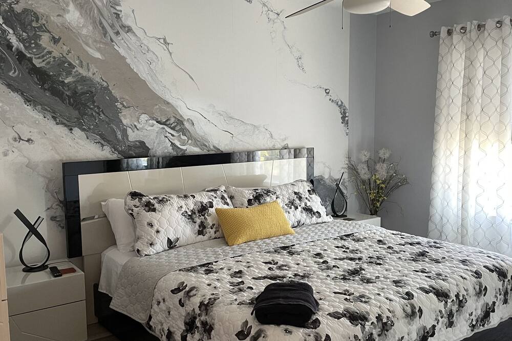 Photo of Bedroom in Eastvale