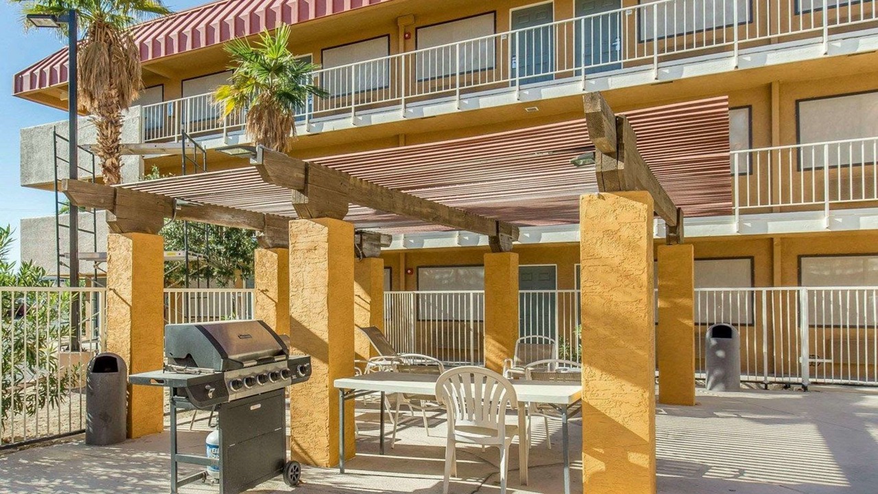Photo of Outdoor in Needles
