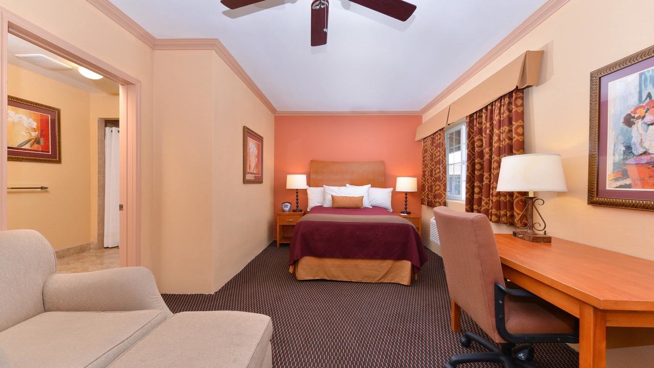 Photo of Bedroom in Porterville