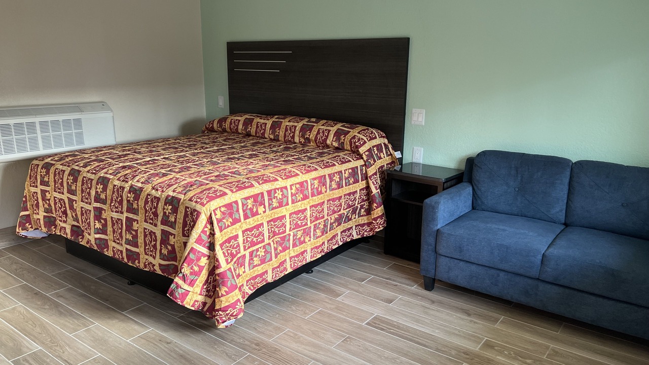 Photo of Bedroom in Indio