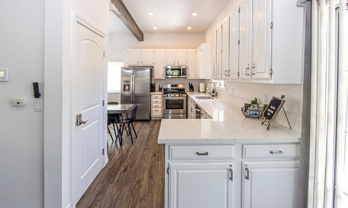Photo of Kitchen in Lake Arrowhead