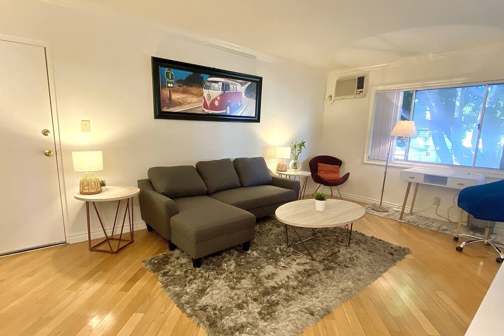 Photo of Livingroom in Glendale