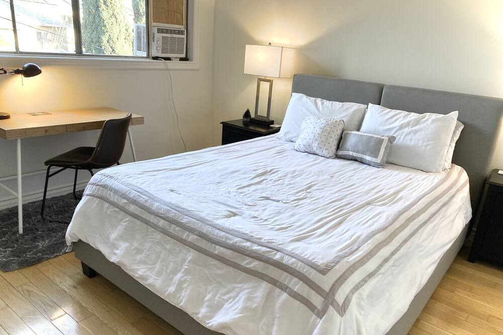 Photo of Bedroom in Glendale