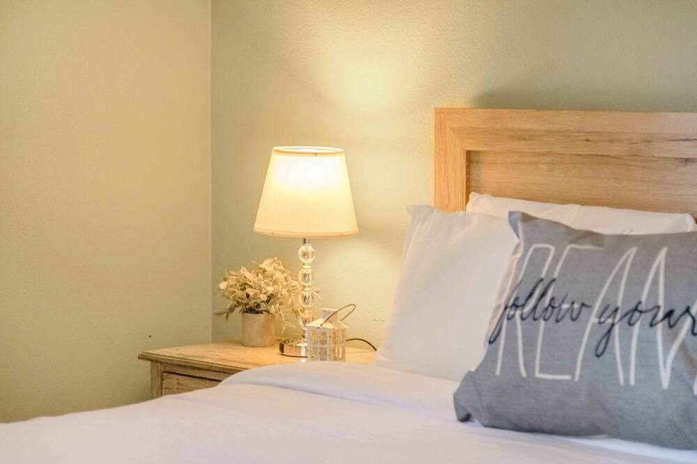 Photo of Bedroom in Bonsall