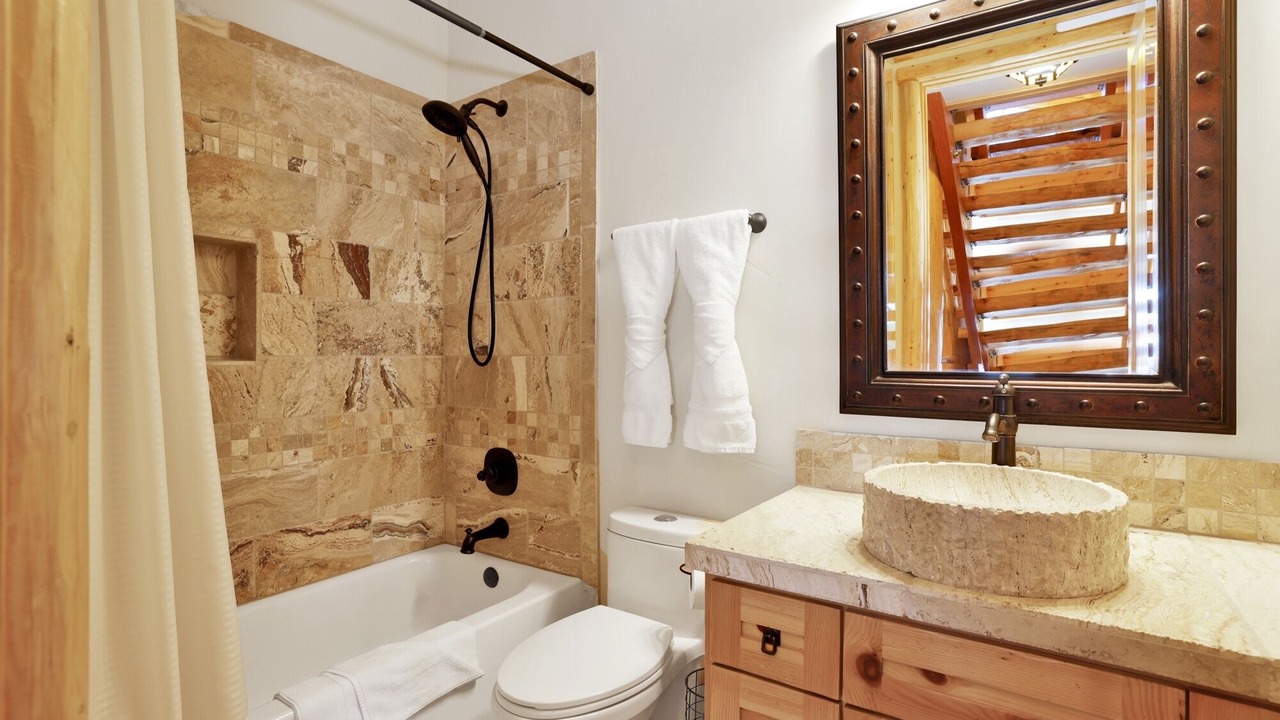 Photo of Bathroom in Castle Glen Estates