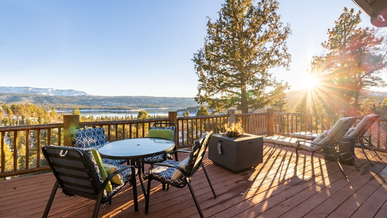 Photo of Patio Balcony in Fawnskin