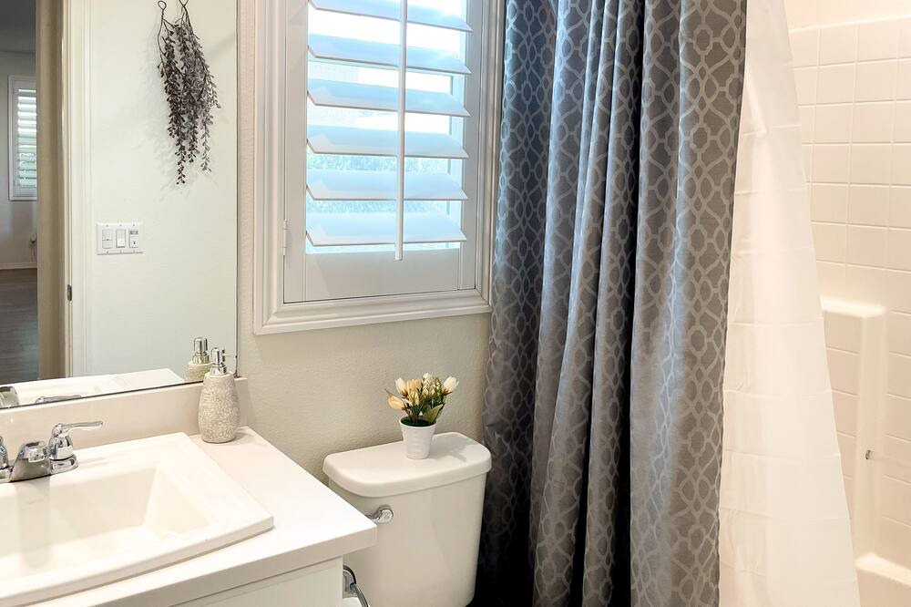 Photo of Bathroom in Mira Loma