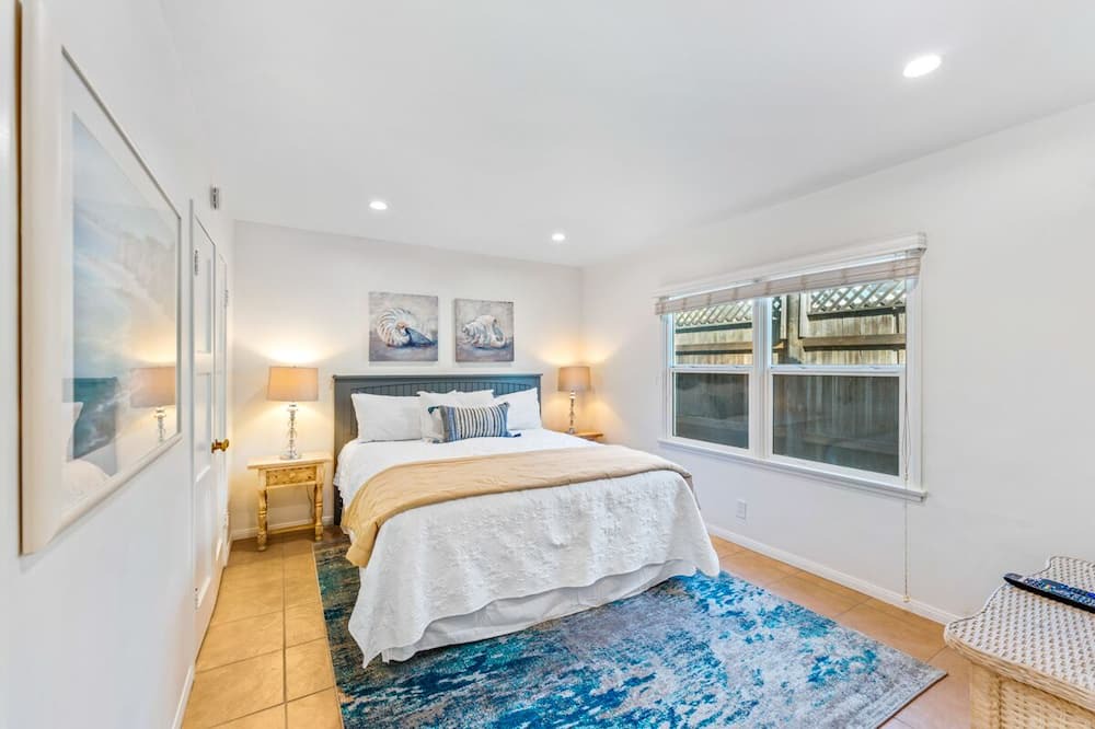 Photo of Bedroom in Lower State