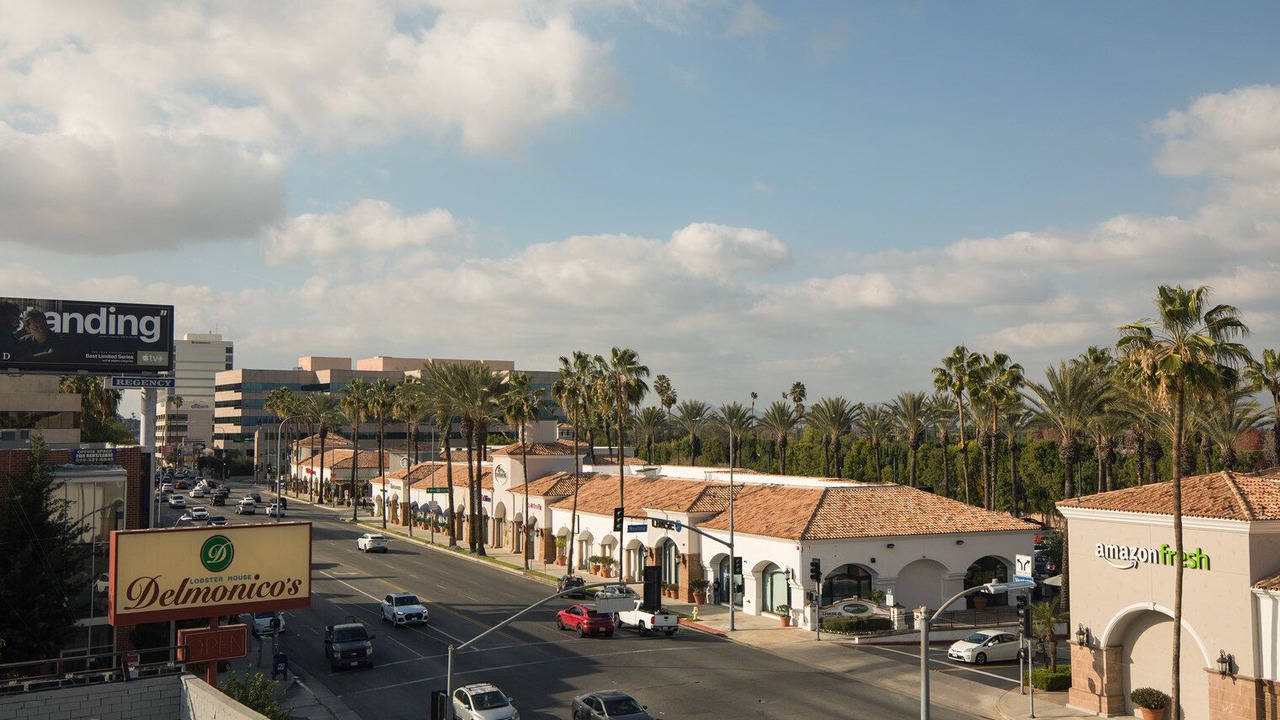 Photo of Others in Encino