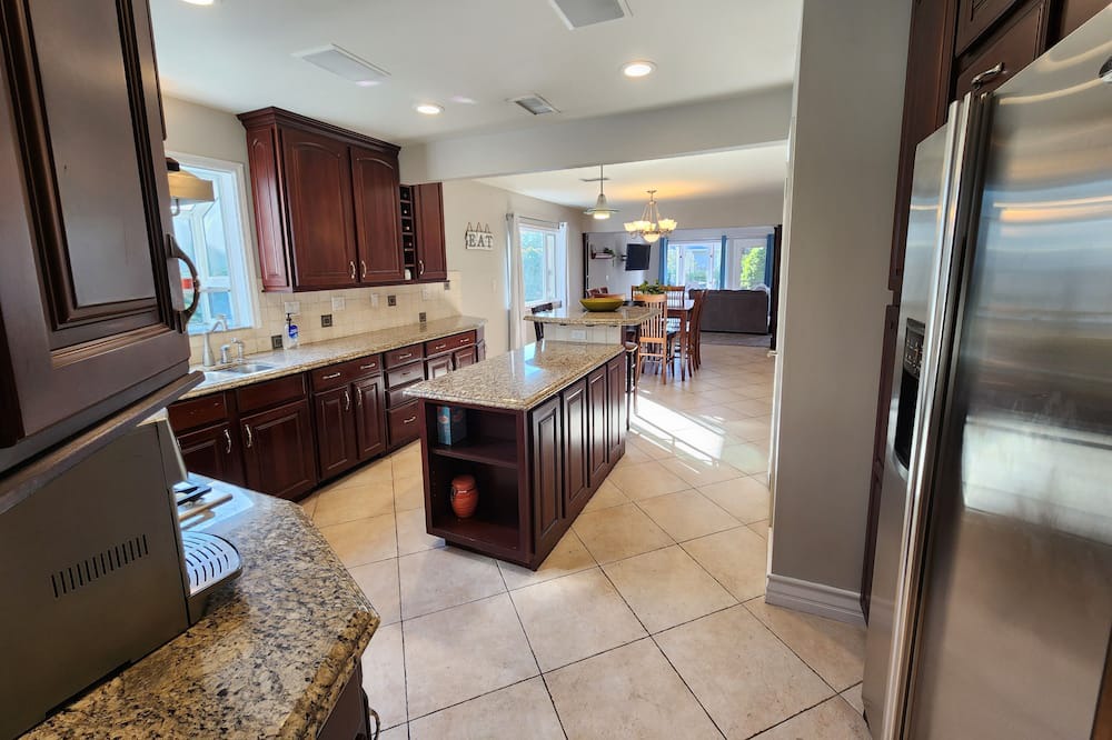 Photo of Kitchen in Harbor