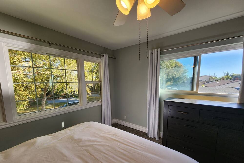 Photo of Bedroom in Harbor