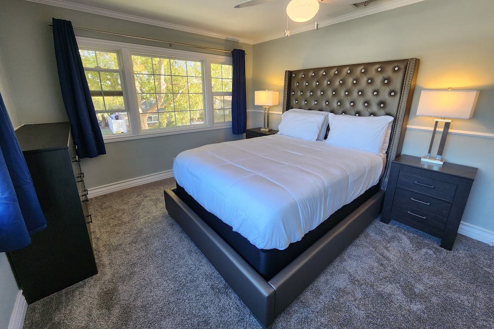 Photo of Bedroom in Harbor