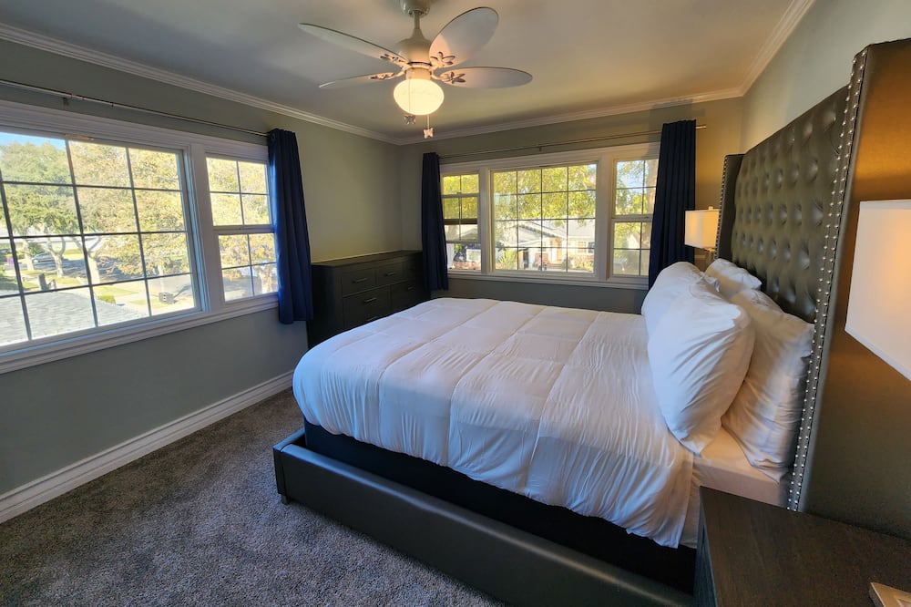 Photo of Bedroom in Harbor
