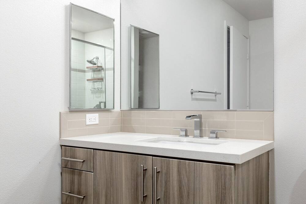 Photo of Bathroom in Palms