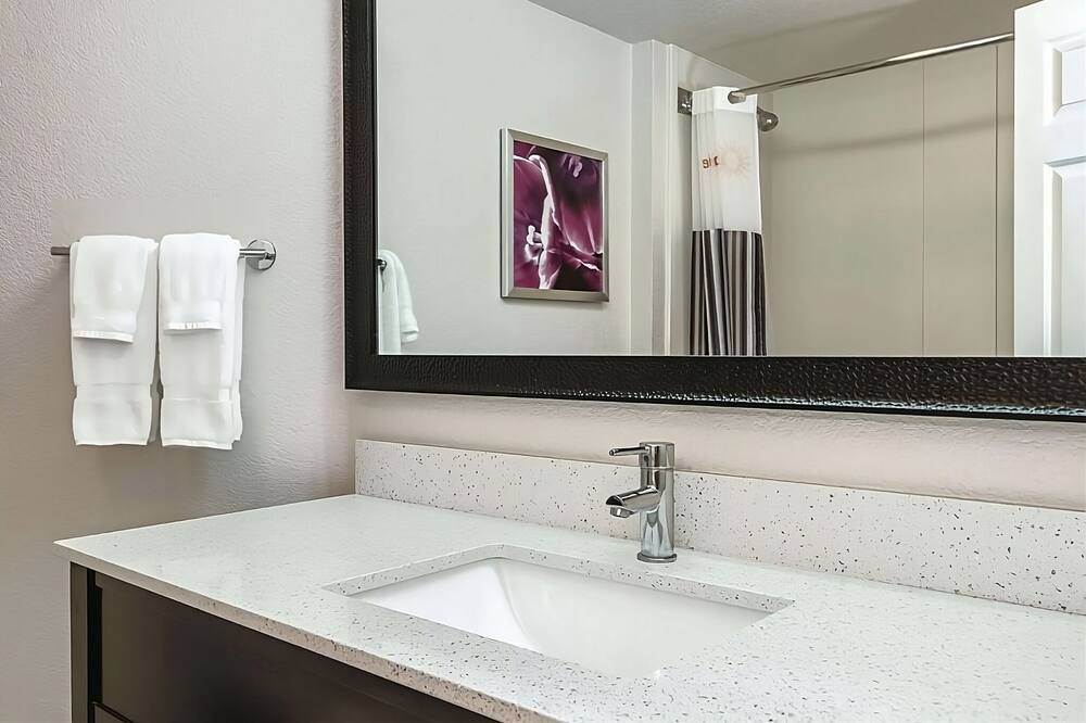 Photo of Bathroom in Guasti
