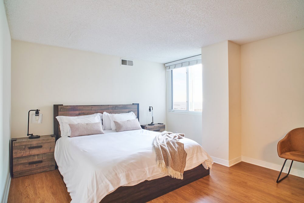 Photo of Bedroom in Marina Peninsula