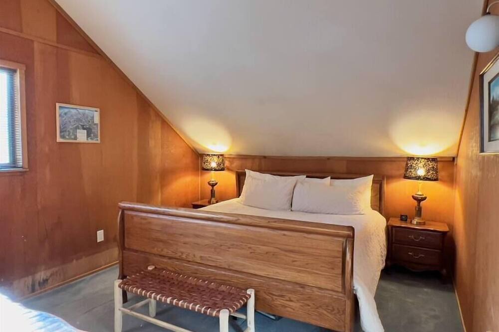 Photo of Bedroom in Alpine Meadows