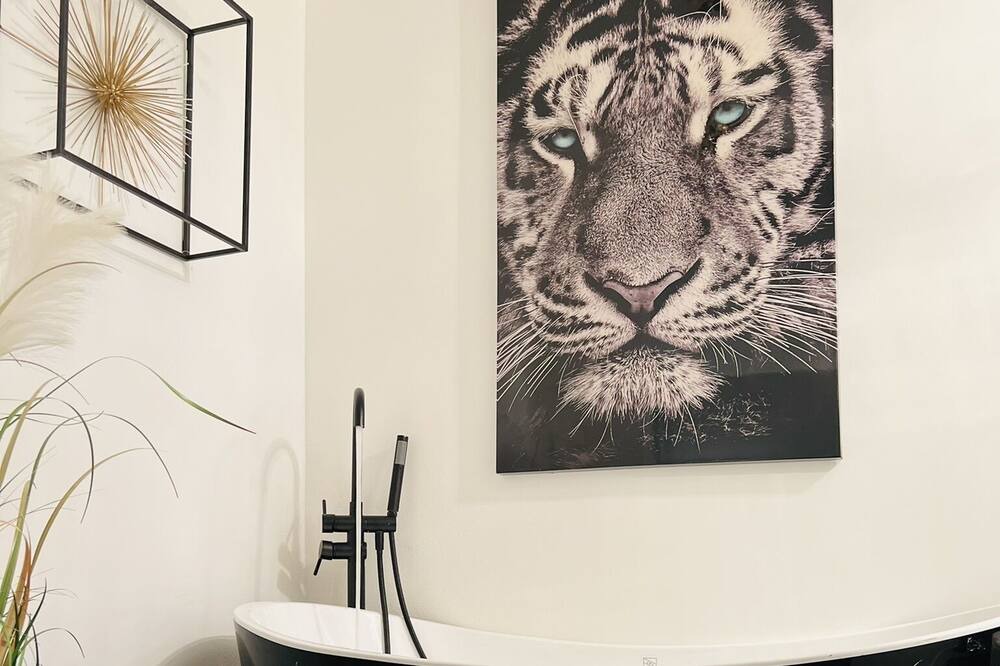 Photo of Bathroom in Moreno Valley