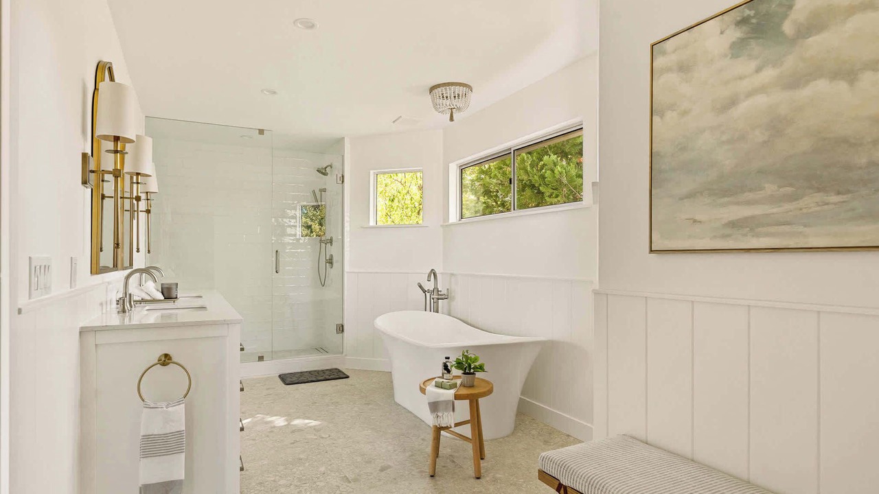Photo of Bathroom in Lake Arrowhead