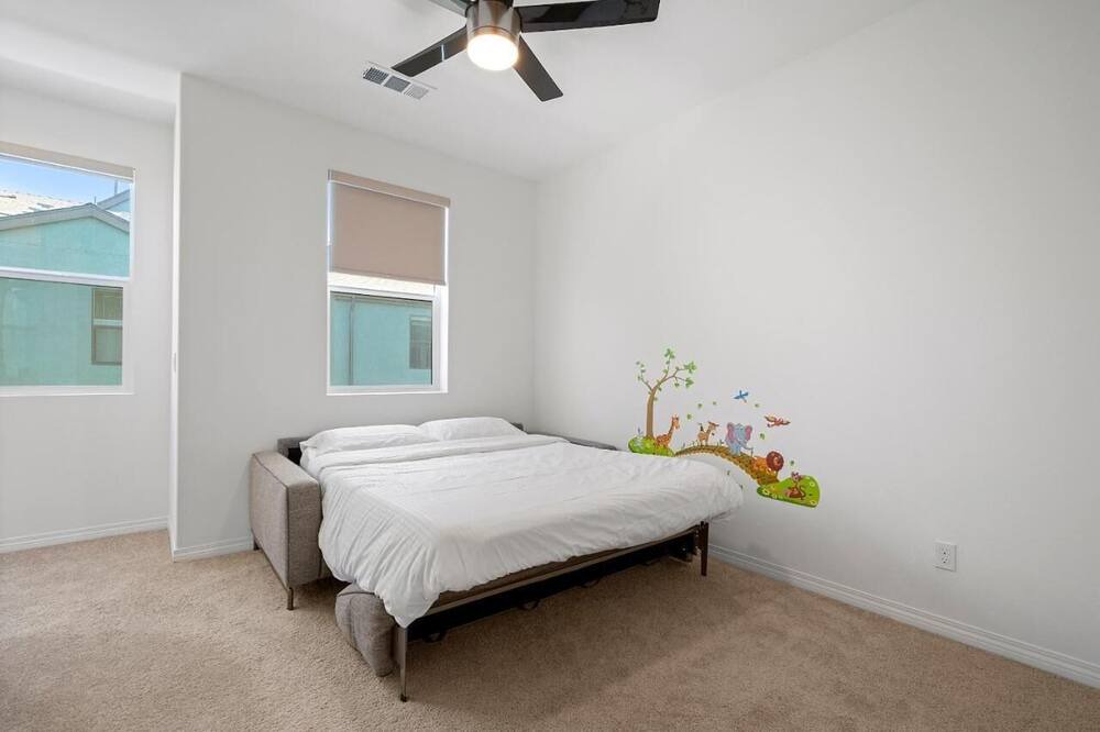 Photo of Bedroom in Irvine
