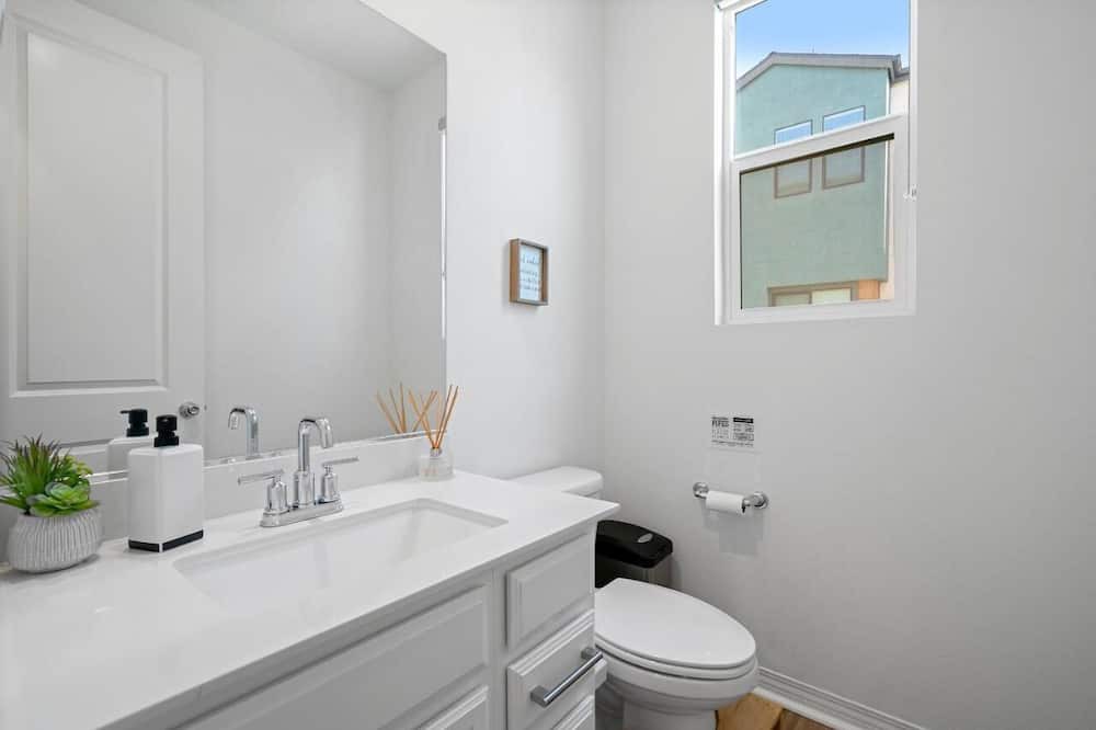 Photo of Bathroom in Irvine