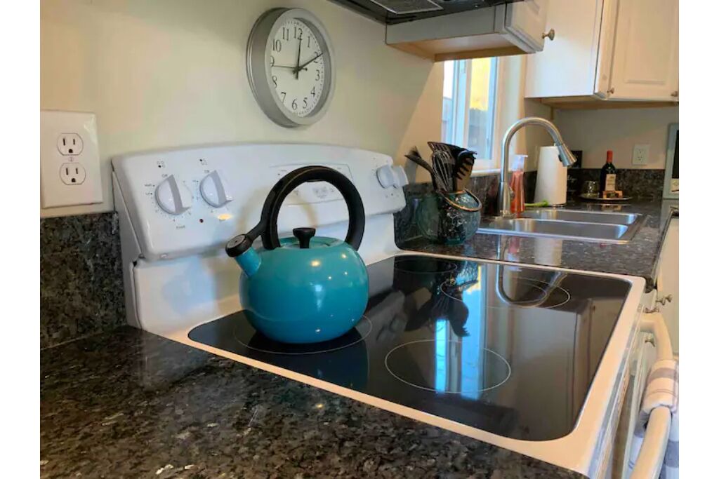 Photo of Kitchen in Southwestern Sacramento
