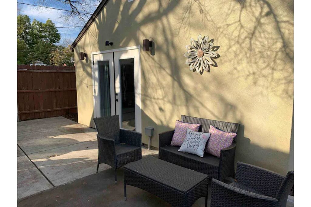 Photo of Patio Balcony in Southwestern Sacramento